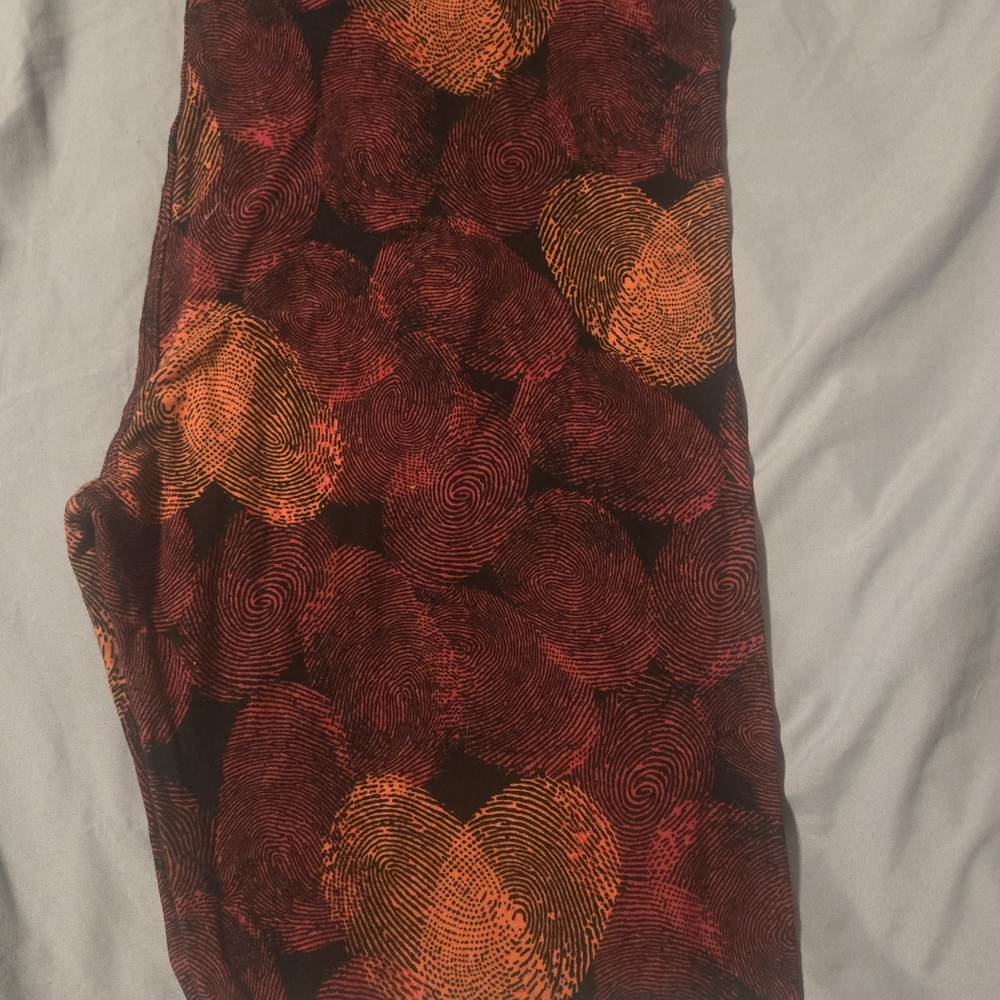 LuLaRoe Red and Orange Patterned Leggings